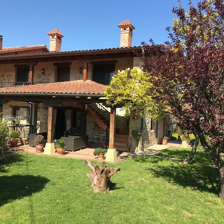 Vitori'S House Tourist Accommodation Ahedo Exterior photo
